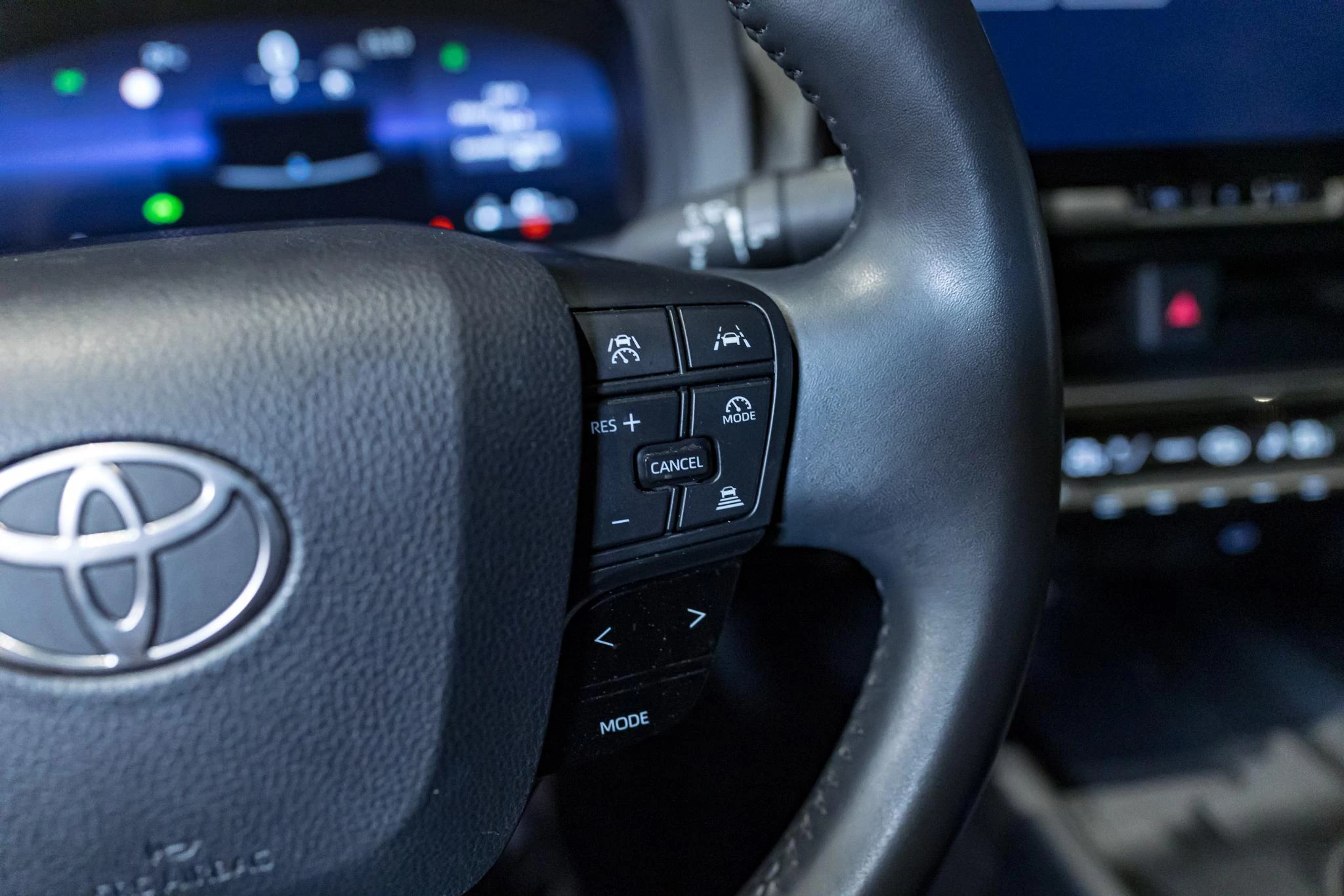Toyota C-HR 1.8 VVT i-Hybrid C-Lub Mono-Tone E-CVT