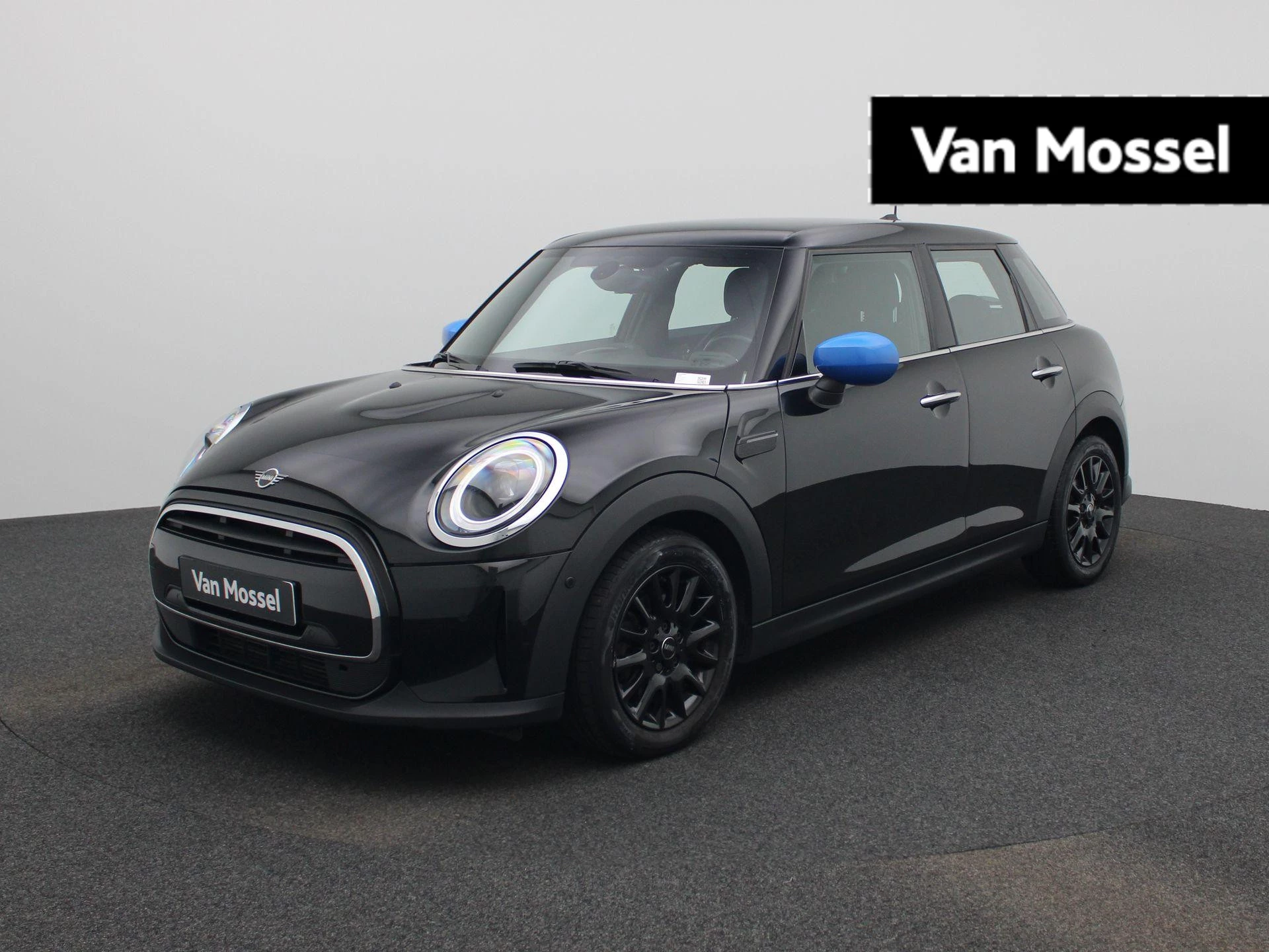 MINI-One-image-0