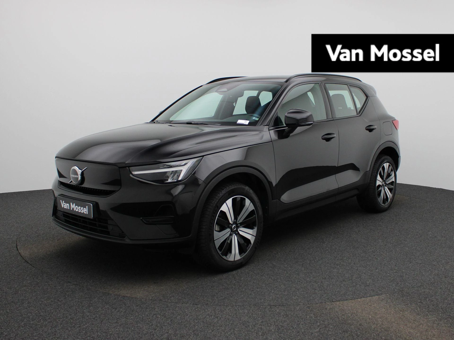 Volvo-XC40-image-0