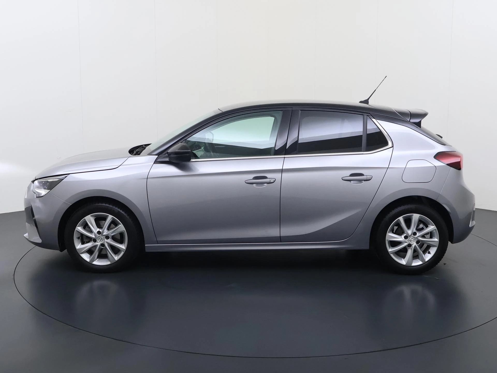 Opel-Corsa-image-3