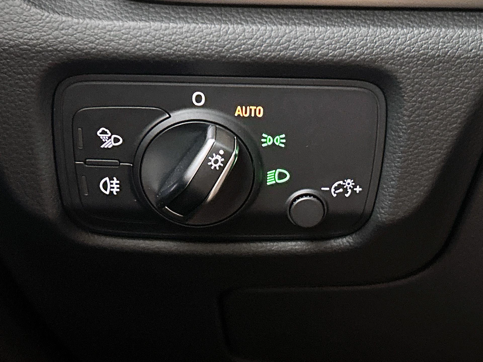 Audi A3 Limousine 30 TFSI Advance Sport