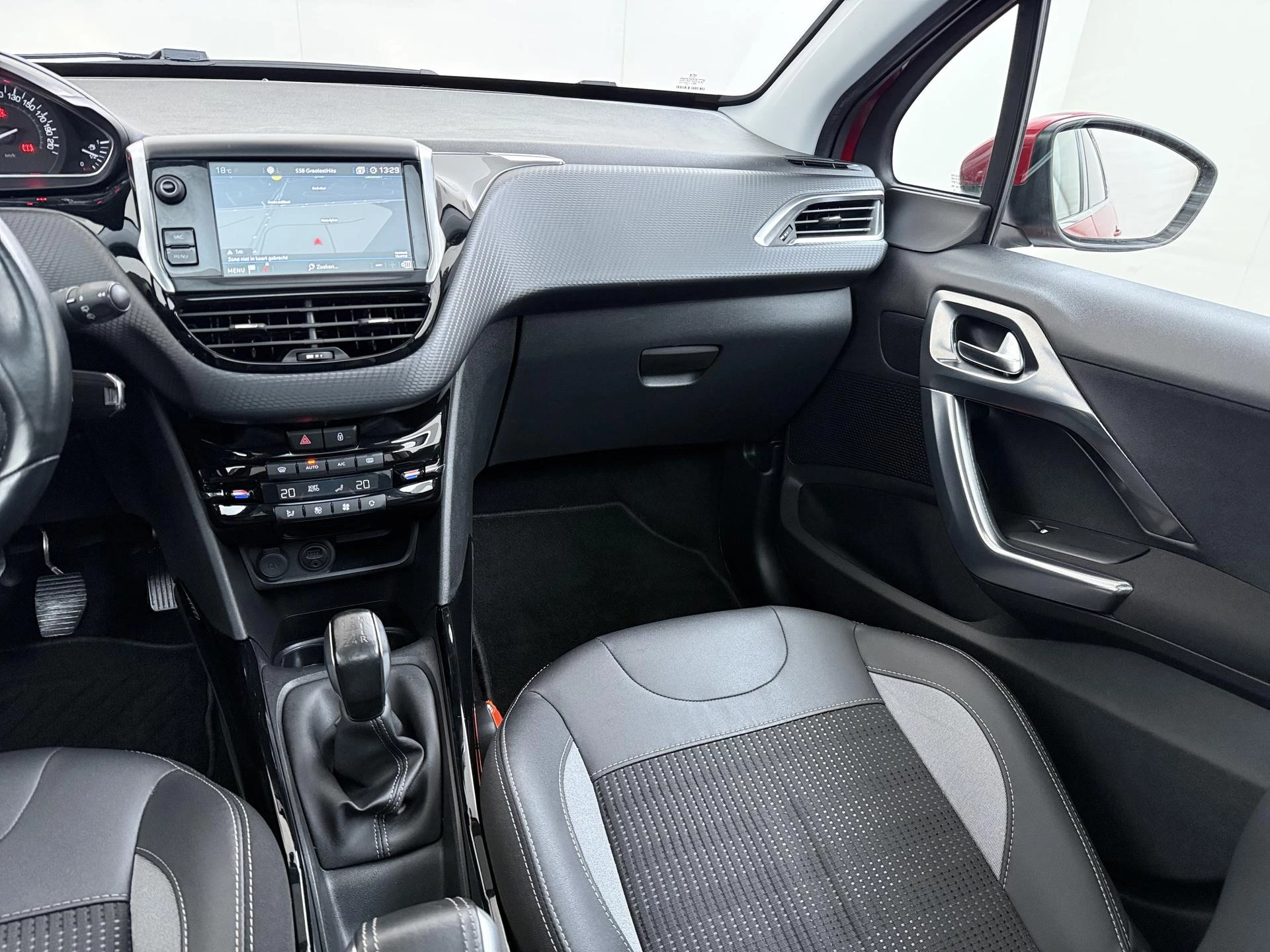 Peugeot 2008 1.2 PureTech Allure