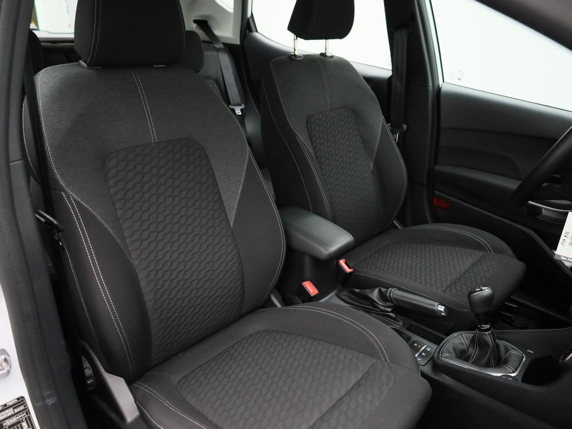 Ford Fiesta 1.0i EcoBoost MHEV 92kW Connected