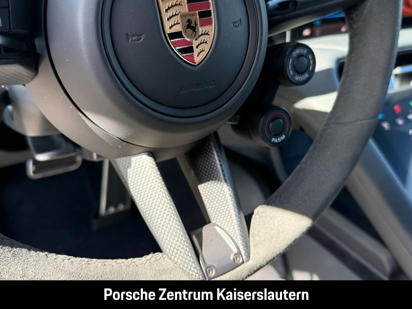 Porsche-Taycan-image-45