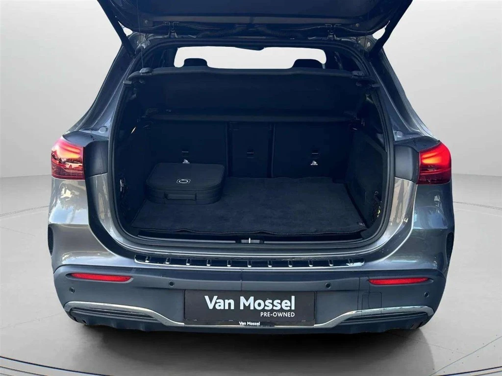 Mercedes-Benz-EQA-image-23