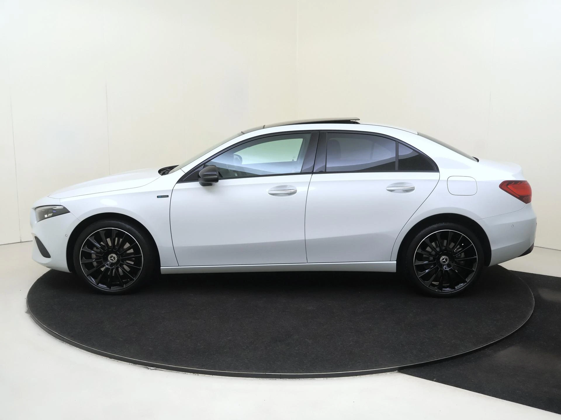Mercedes-Benz A-Klasse 250 e Luxury Line