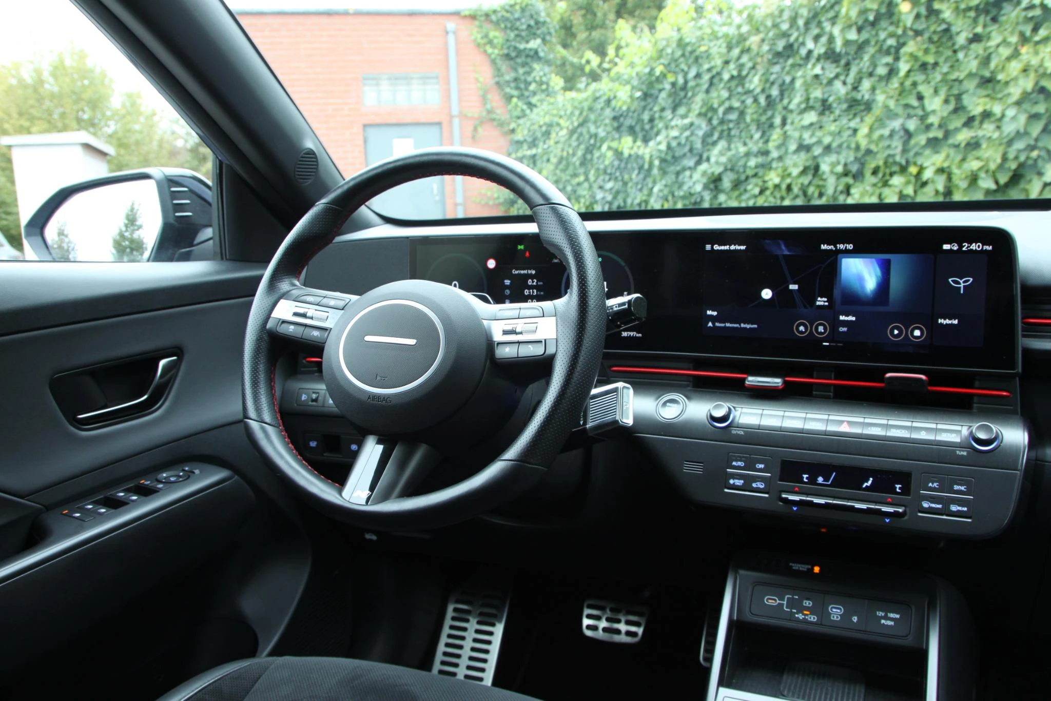 Hyundai-Kona-image-14
