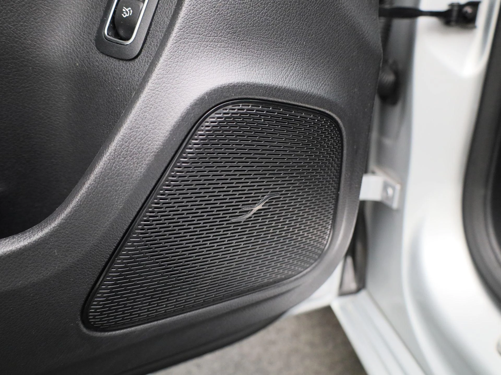 Mercedes-Benz-A-Klasse-image-34