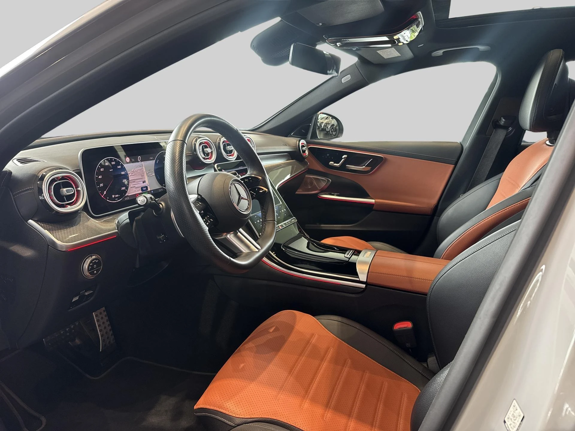 Mercedes-Benz-C-Klasse-image-7