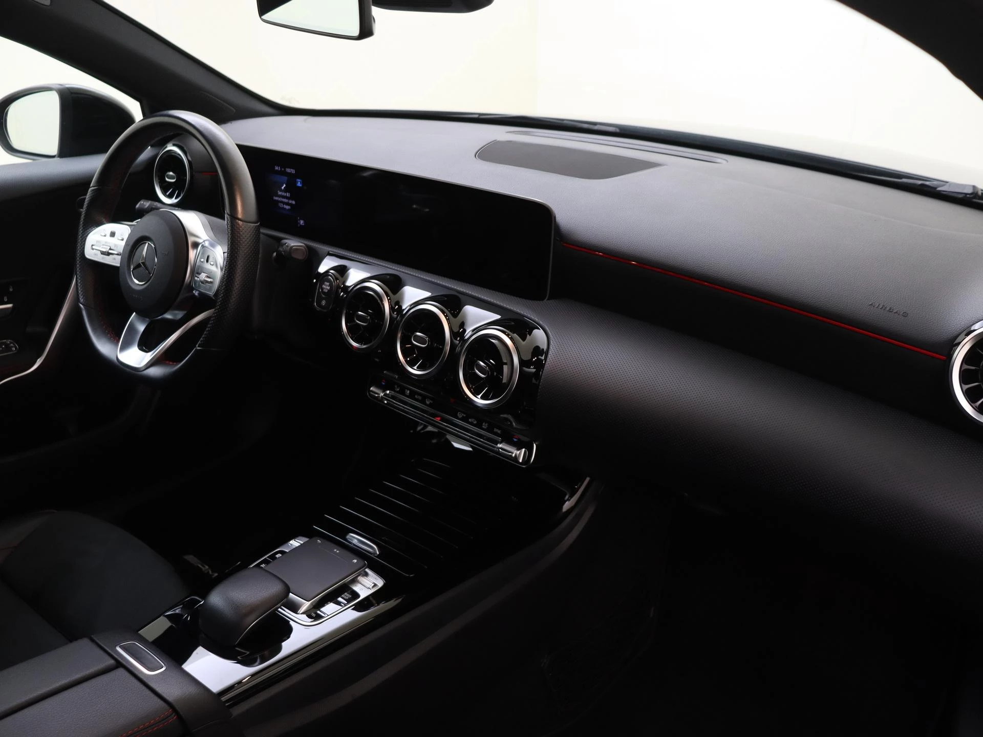 Mercedes-Benz A-Klasse 180 Business Solution AMG