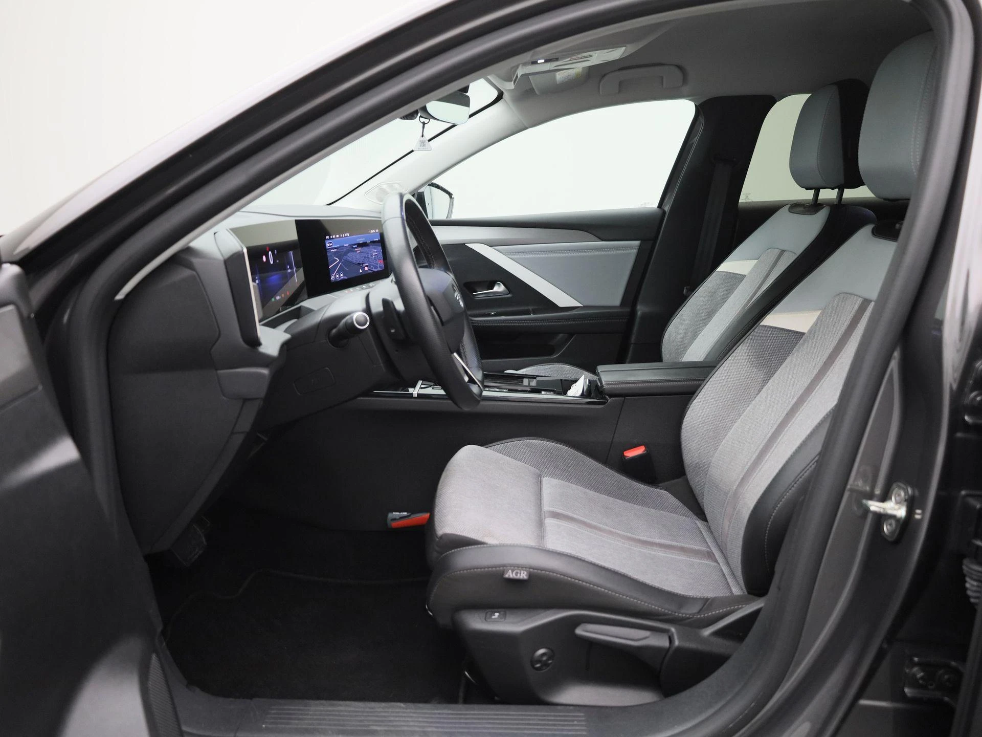 Opel-Astra-image-10