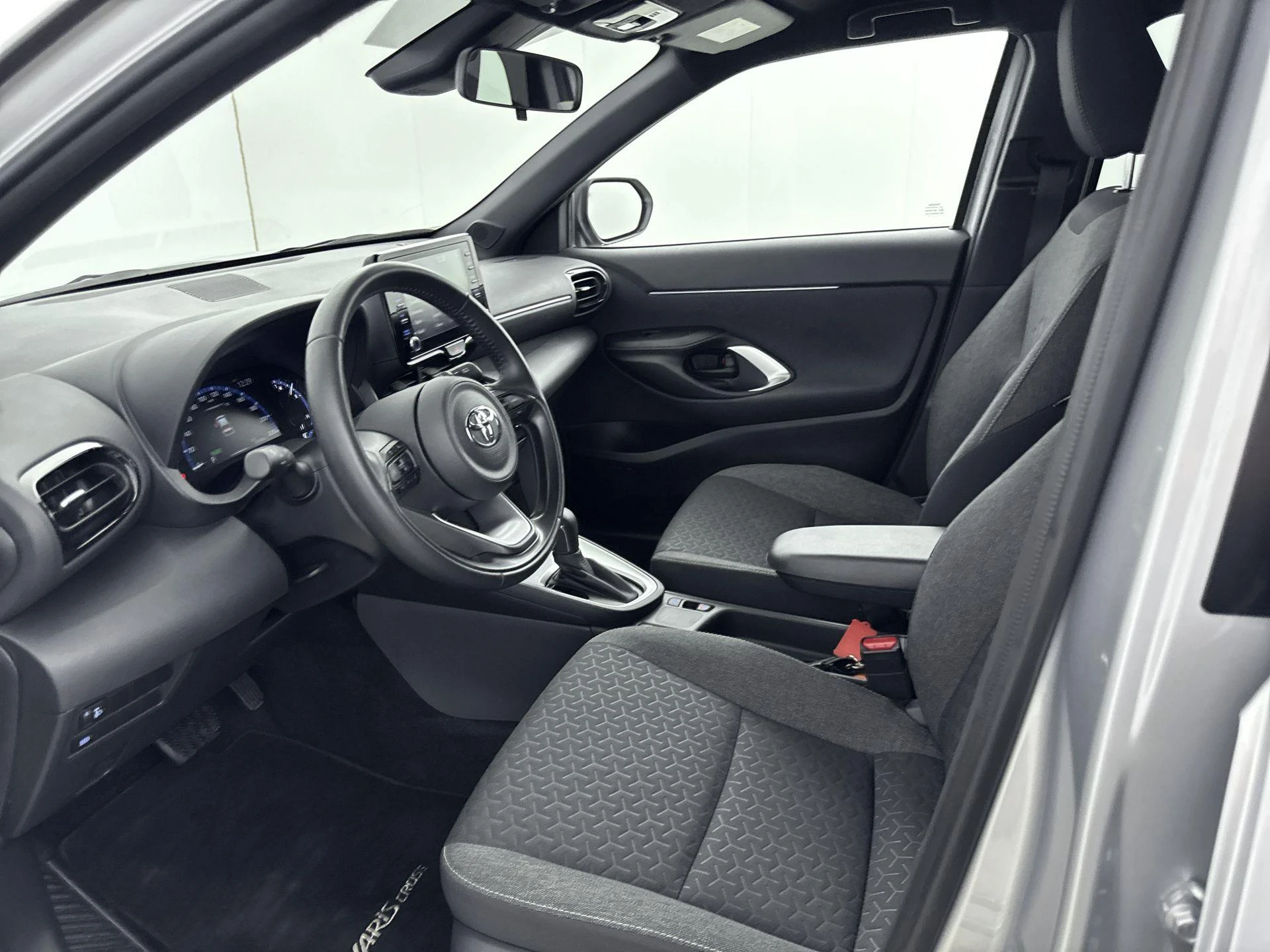Toyota-Yaris Cross-image-7