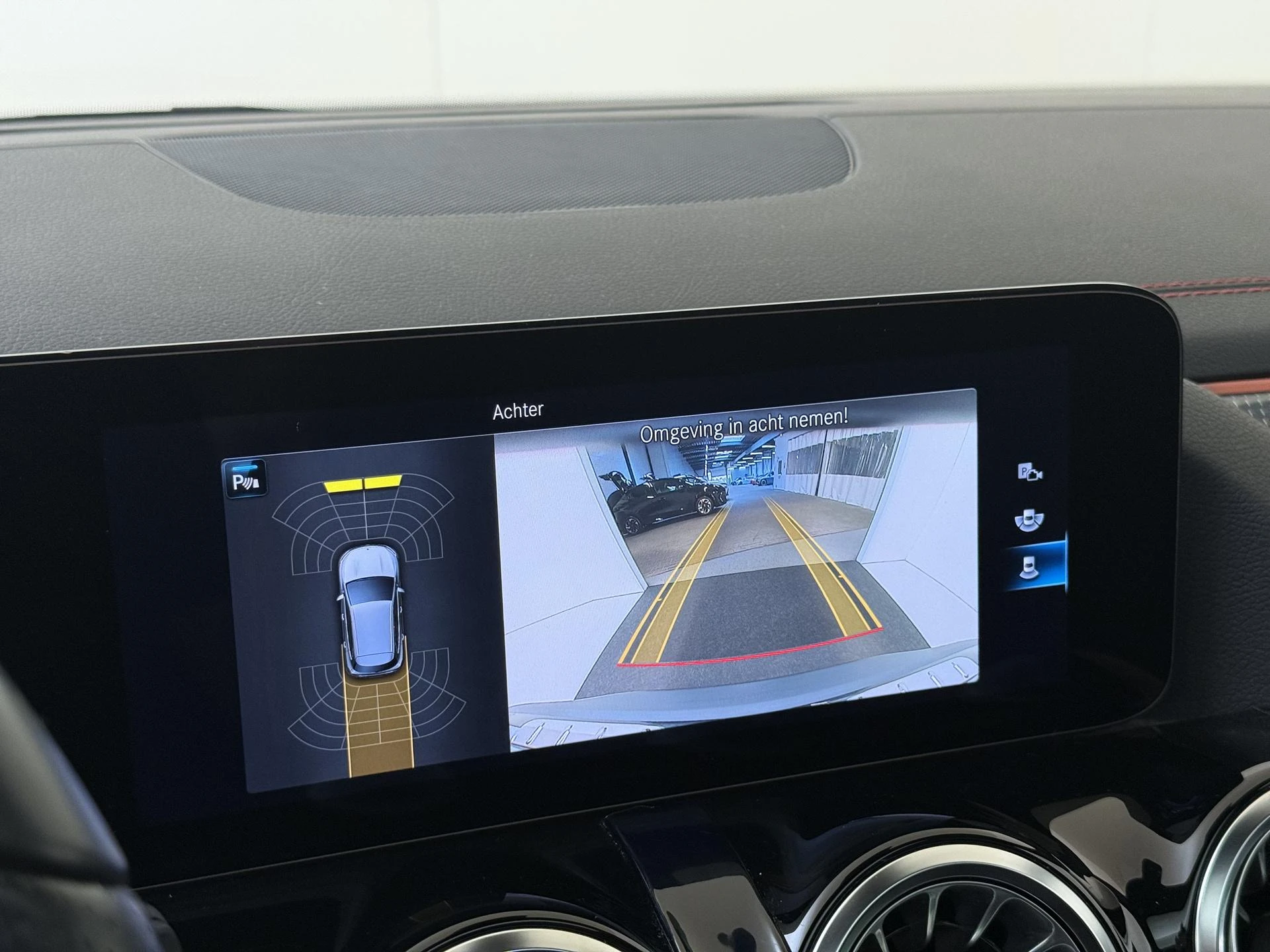 Mercedes-Benz-EQA-image-19