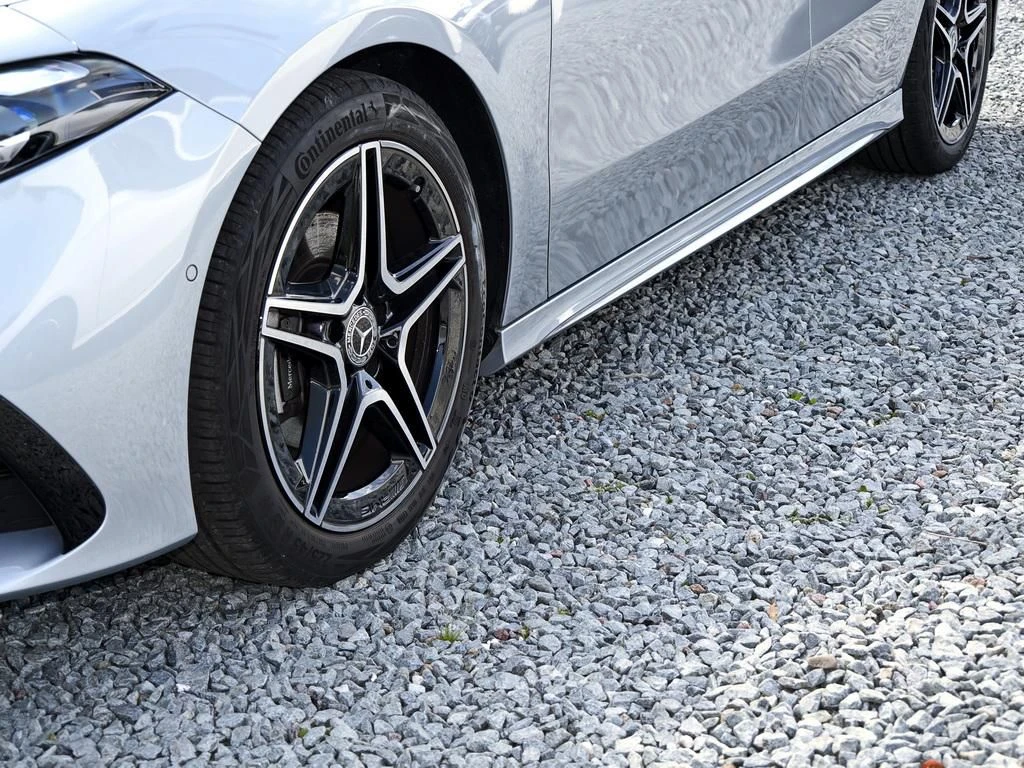 Mercedes-Benz-A-Klasse 200-image-6