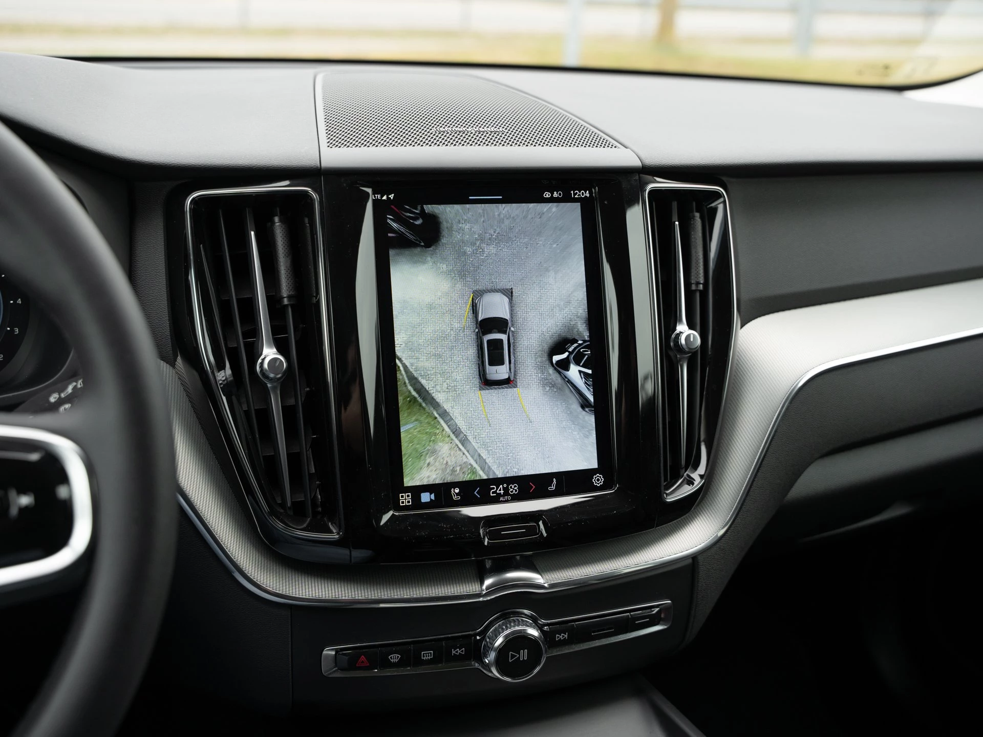 Volvo XC60 B4 2WD Plus Dark