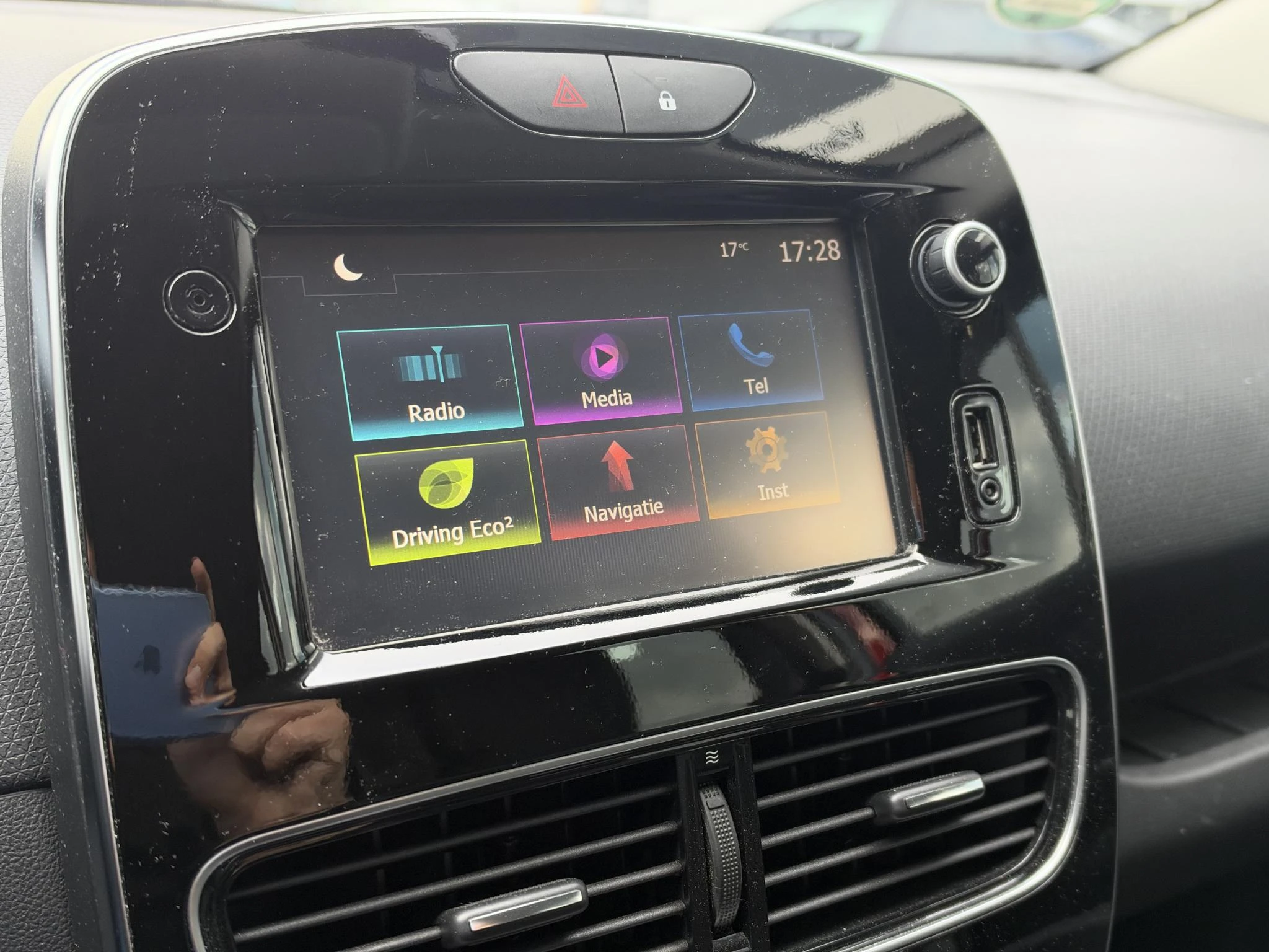 Renault-Clio-image-7