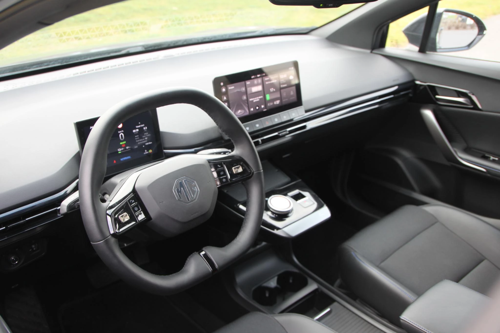 MG MG4 64 kWh Luxury