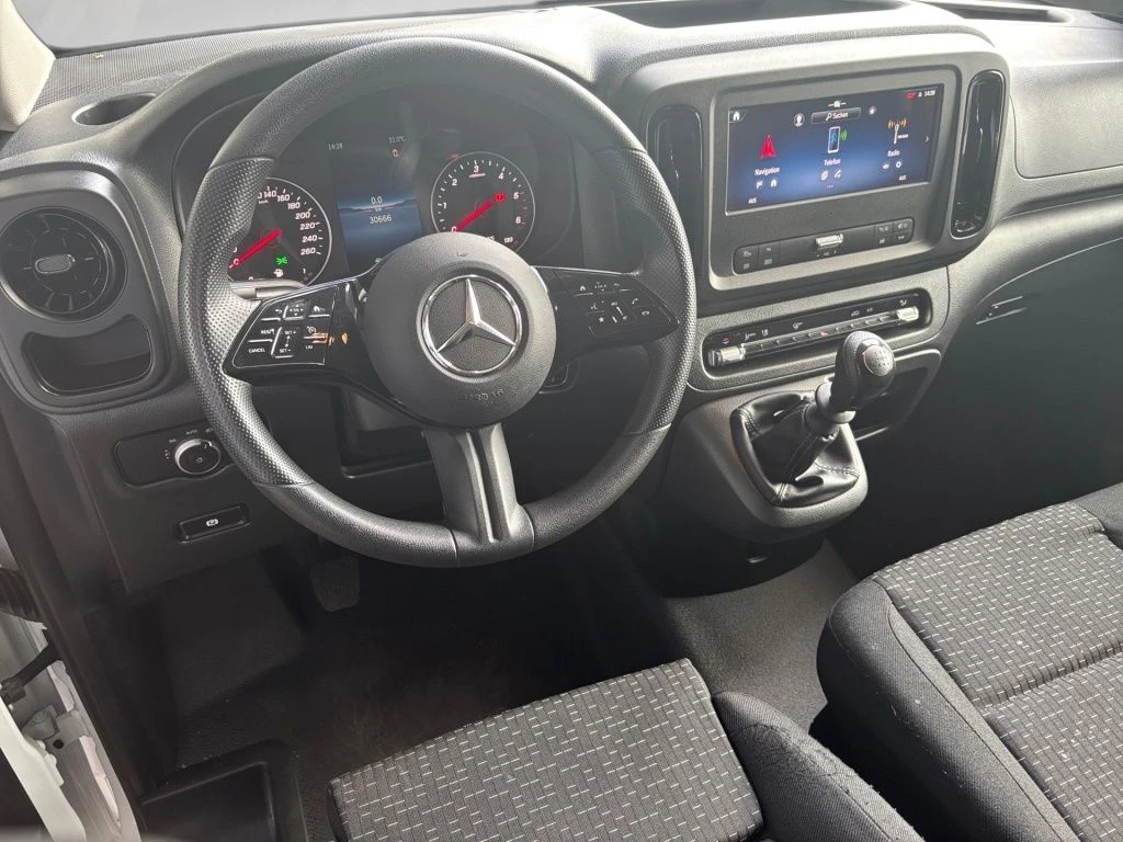 Mercedes-Benz-Vito 116-image-8