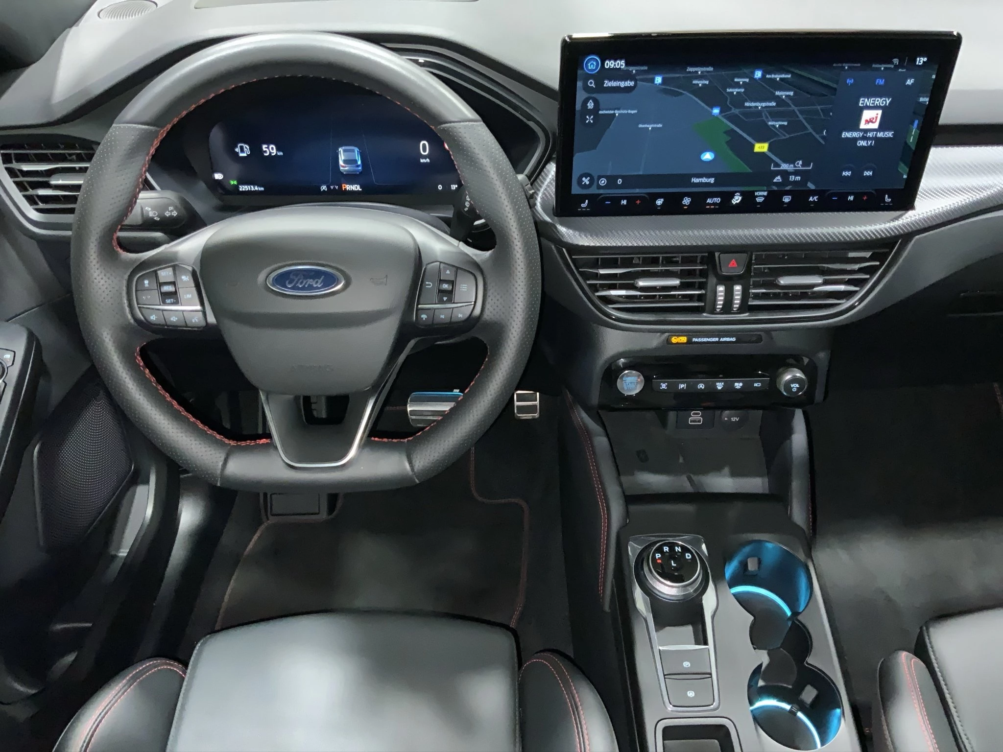 Ford Kuga ST-Line X Aut.*PANO*AHK*360GRAD*LED-MATRIX*NAVI*GRA*WINTER-PKT.
