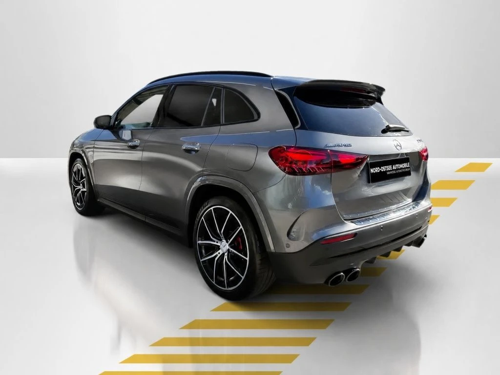 Mercedes-AMG-GLA 45 S AMG-image-12