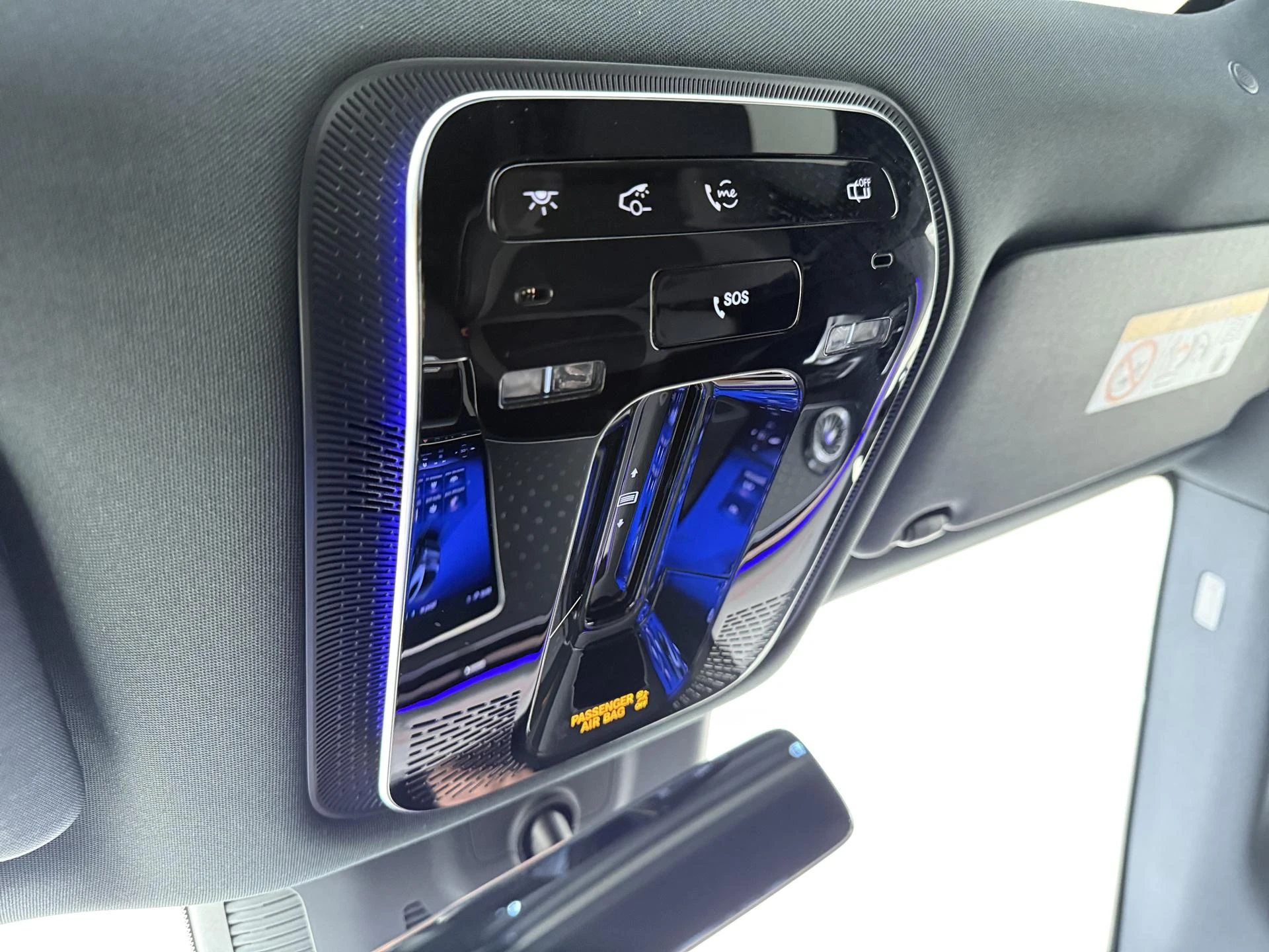 Mercedes-Benz-EQE-image-23