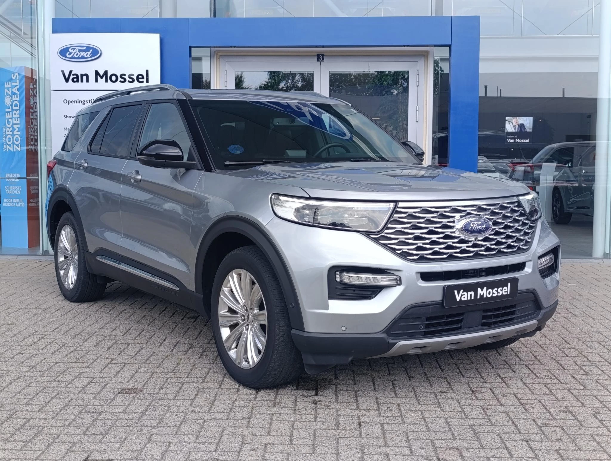 Ford-Explorer-image-1