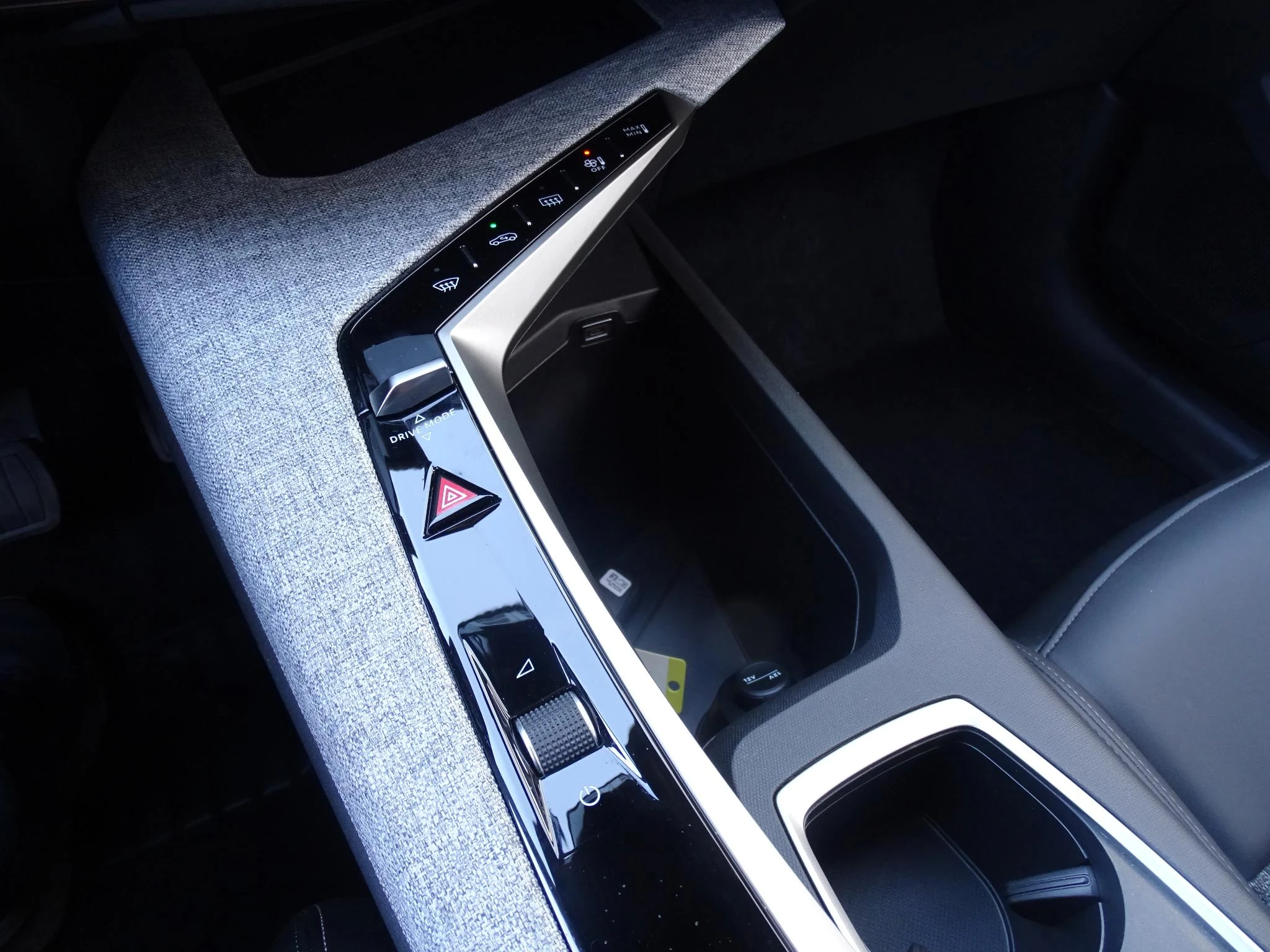 Peugeot-5008-image-23