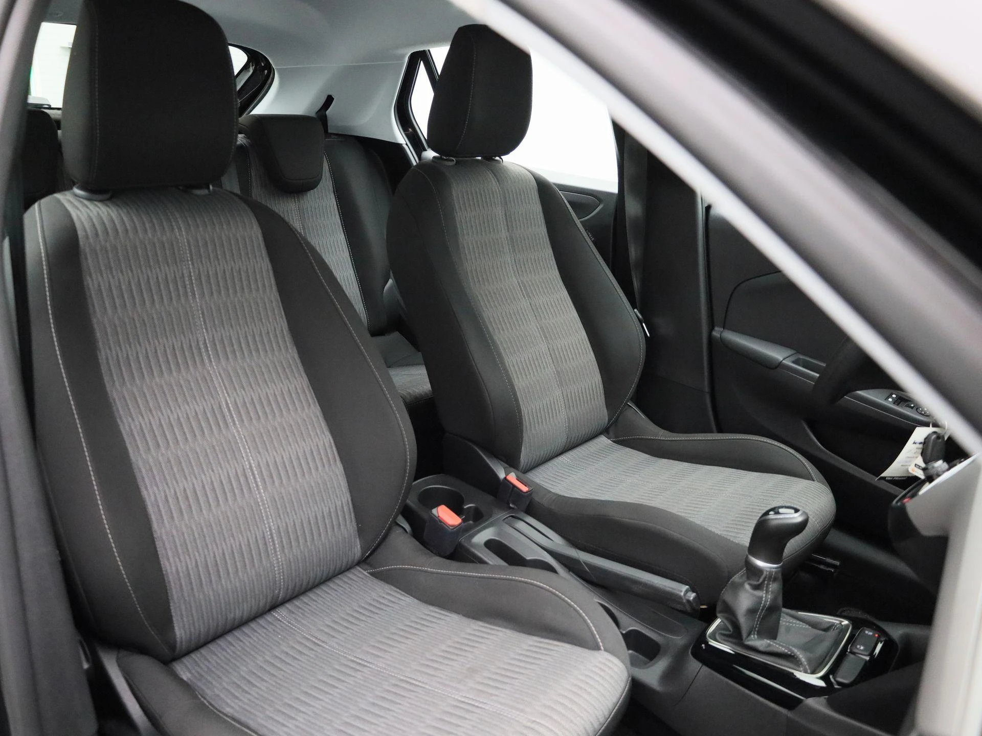Opel-Corsa-image-31