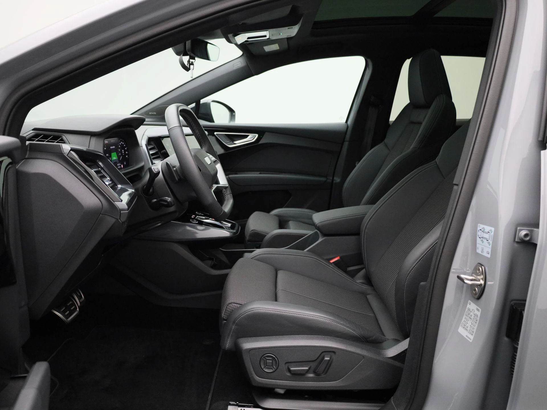 Audi-Q4 e-tron-image-8