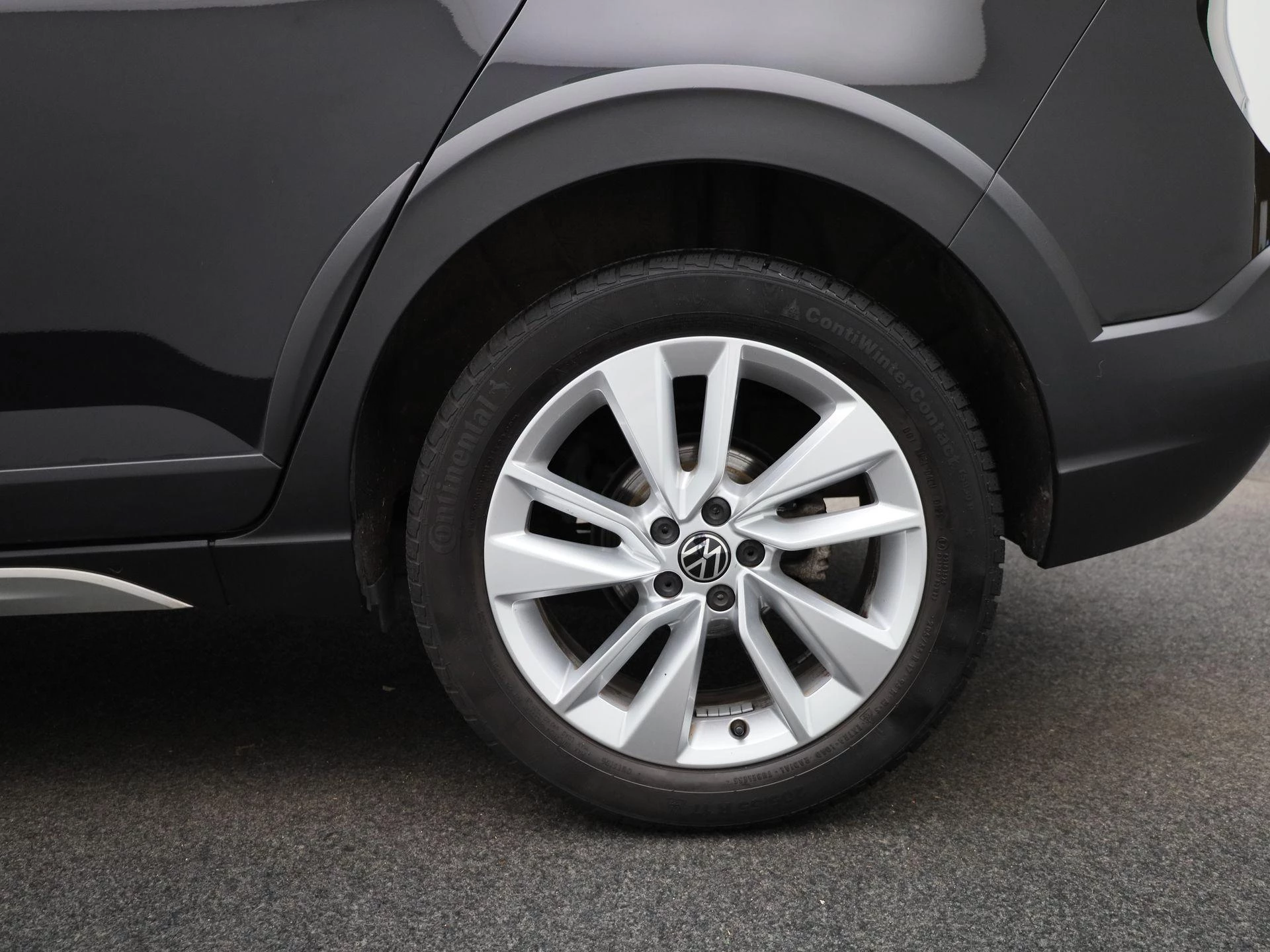 Volkswagen-Taigo-image-12