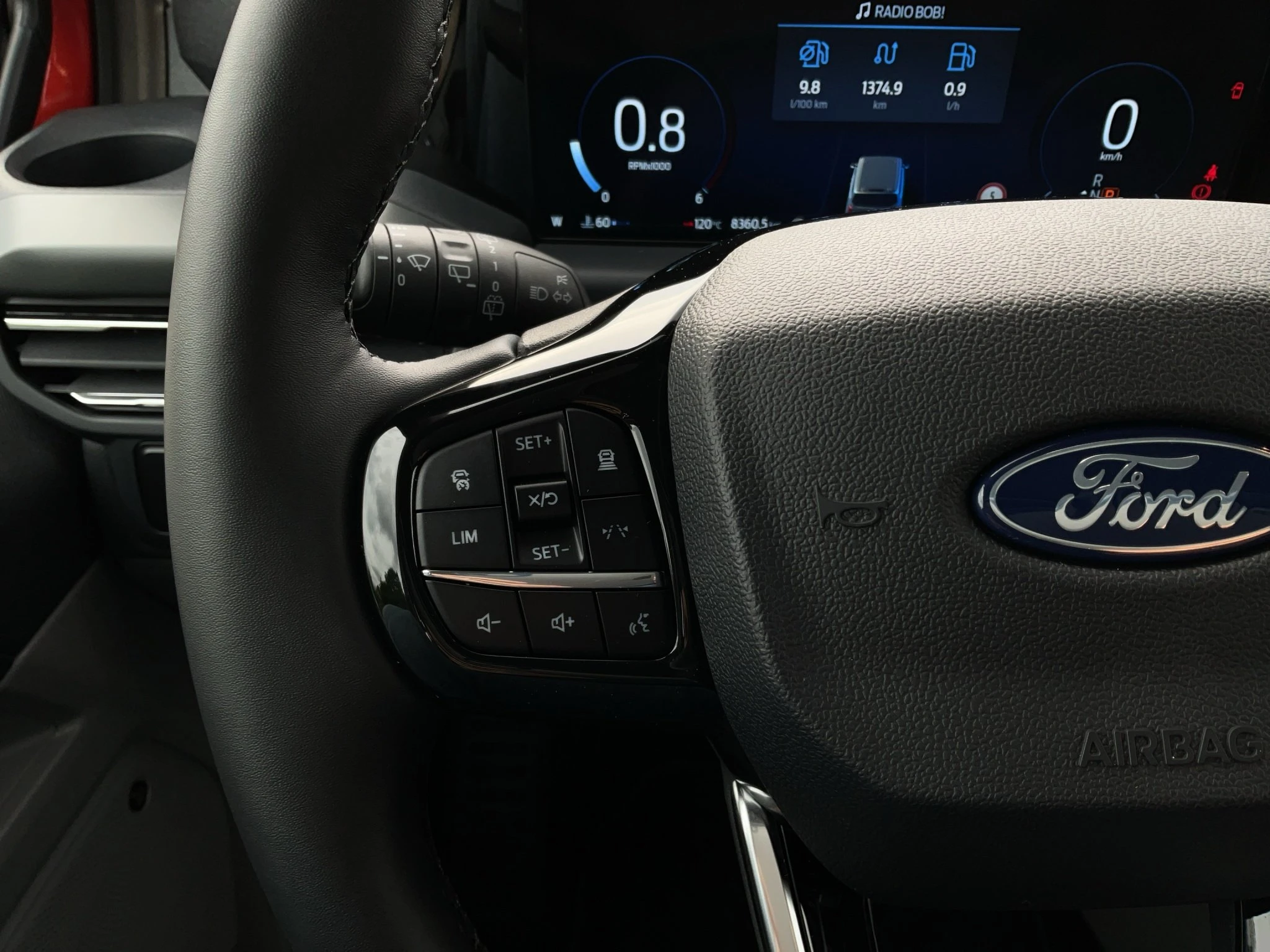 Ford-Tourneo Custom-image-19