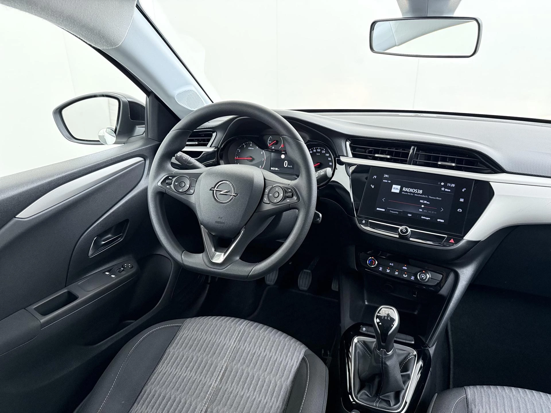 Opel-Corsa-image-15