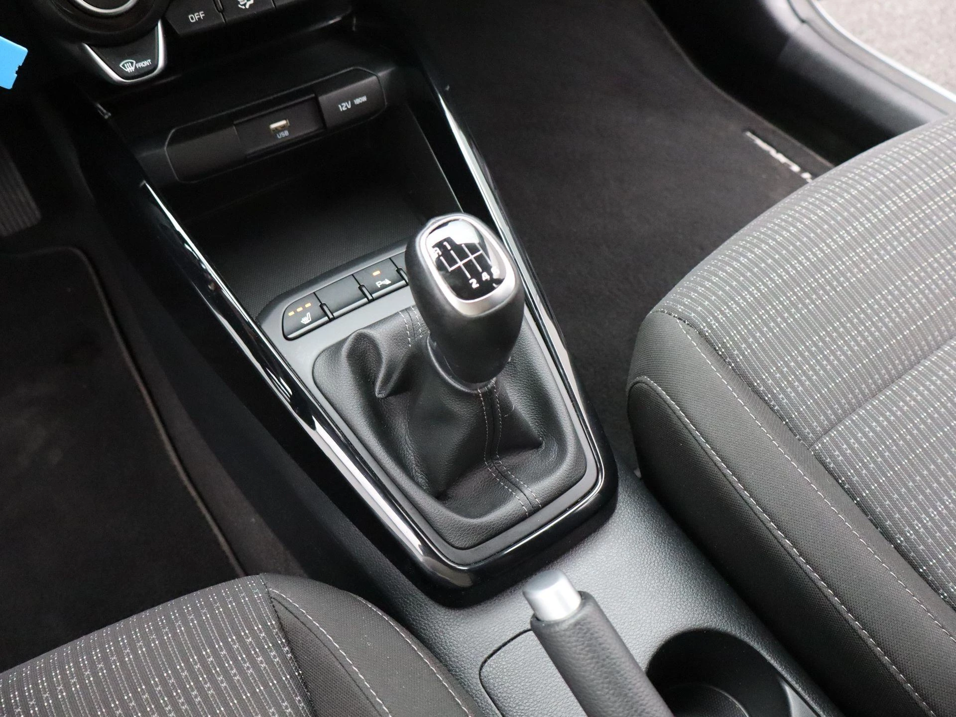 Kia-Stonic-image-23