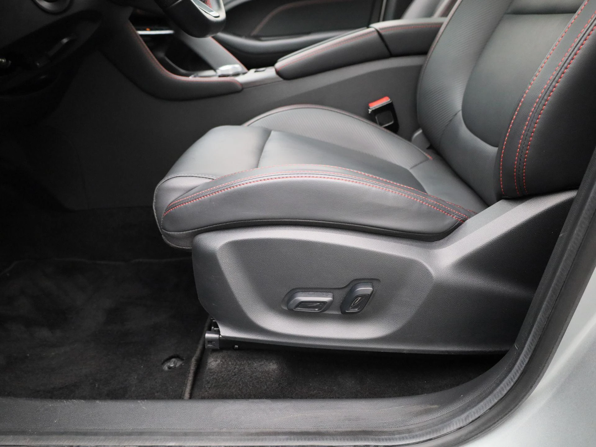 MG-ZS EV-image-32