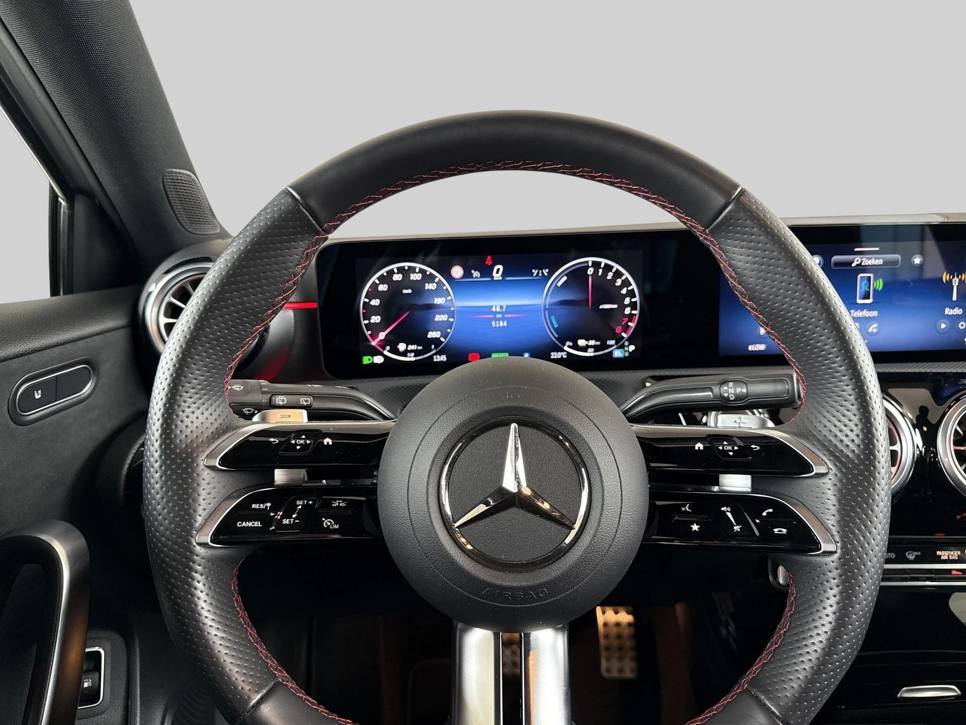 Mercedes-Benz Classe A 250 e AMG Line - TREKHAAK - MULTIBEAM LED - CARPLAY - 360° CAMERA