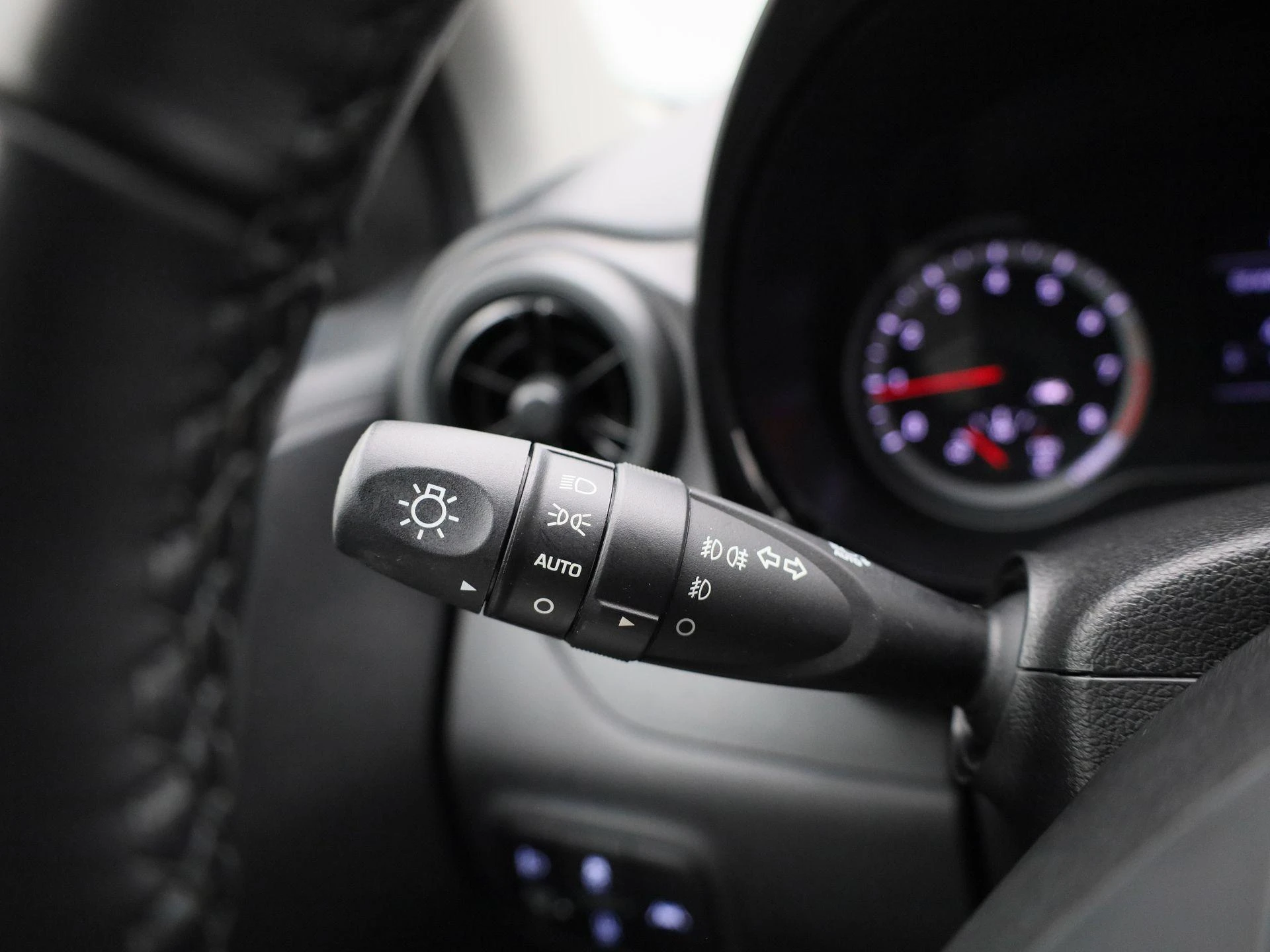 Hyundai-i10-image-19