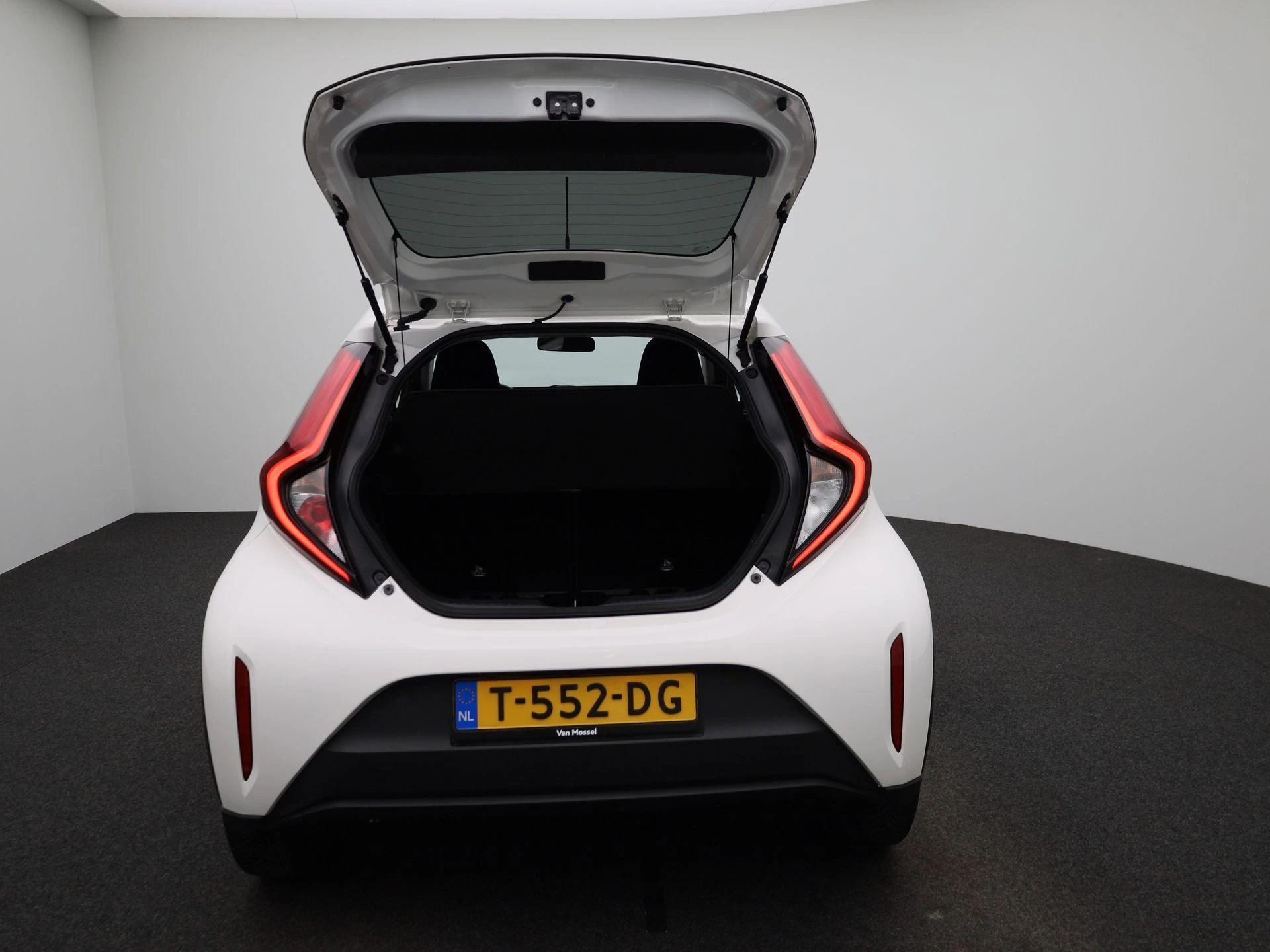 Toyota-Aygo-image-10