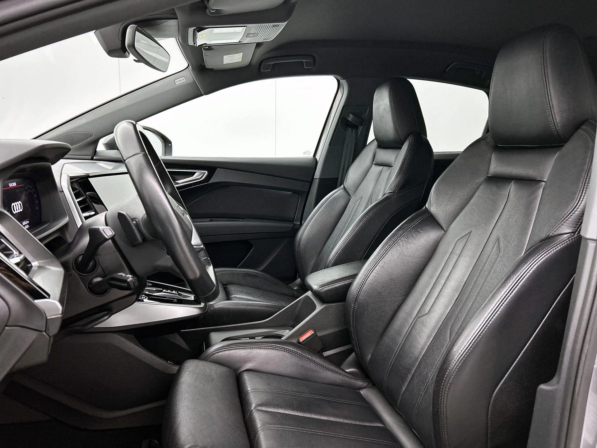 Audi-Q4 Sportback e-tron-image-10
