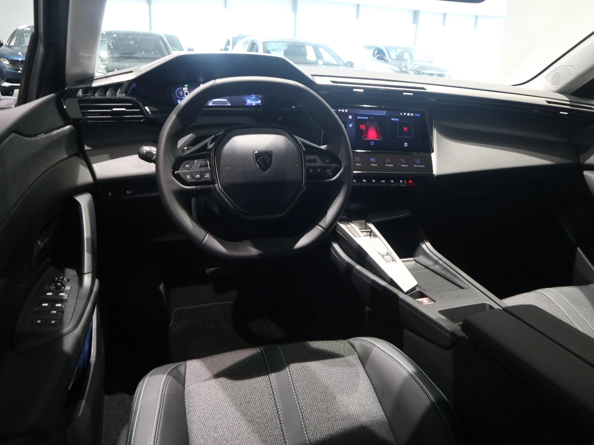 Peugeot-408-image-11
