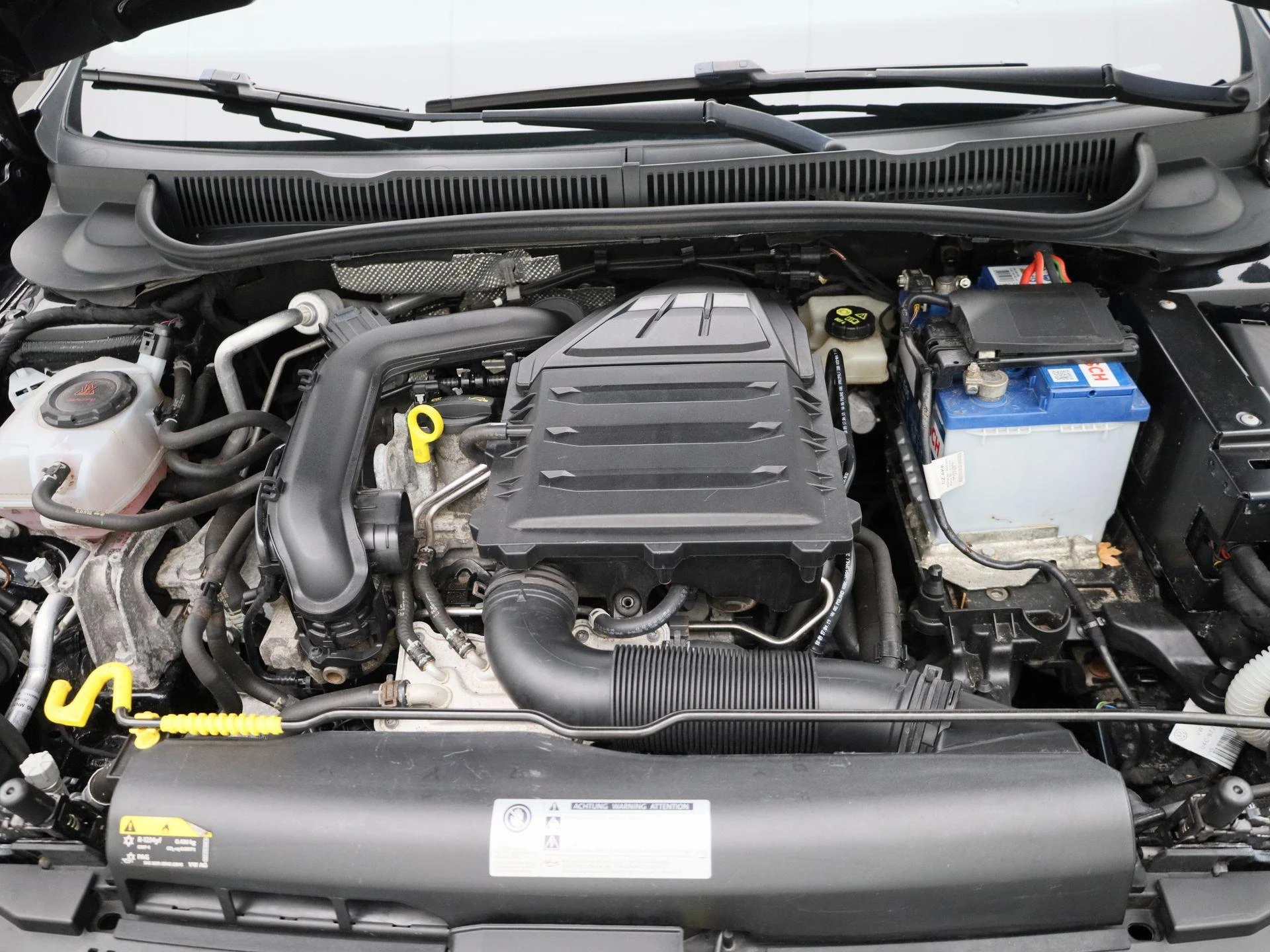 Volkswagen-Polo-image-27