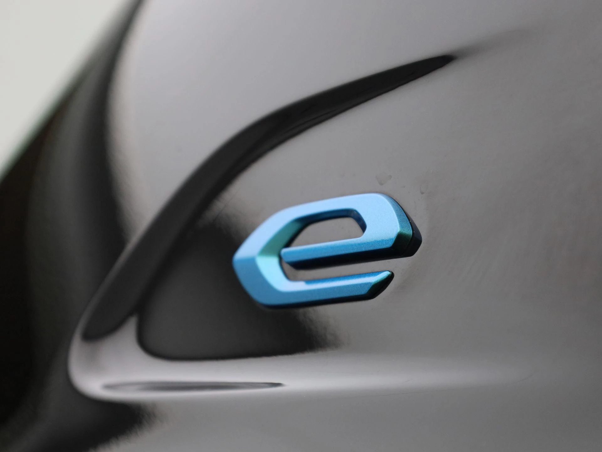 Peugeot-e-208-image-29