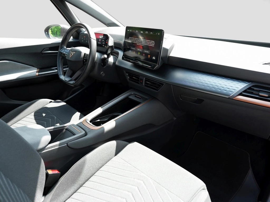 CUPRA Born 150 kW Wärmepumpe, Pano., RFK, Keyless, Navi., ACC,