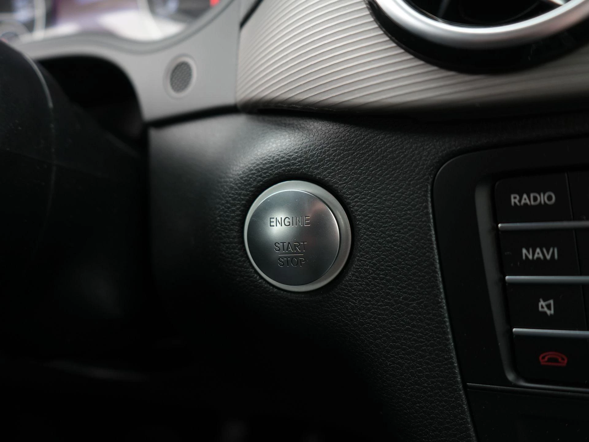 Mercedes-Benz-B-Klasse-image-27