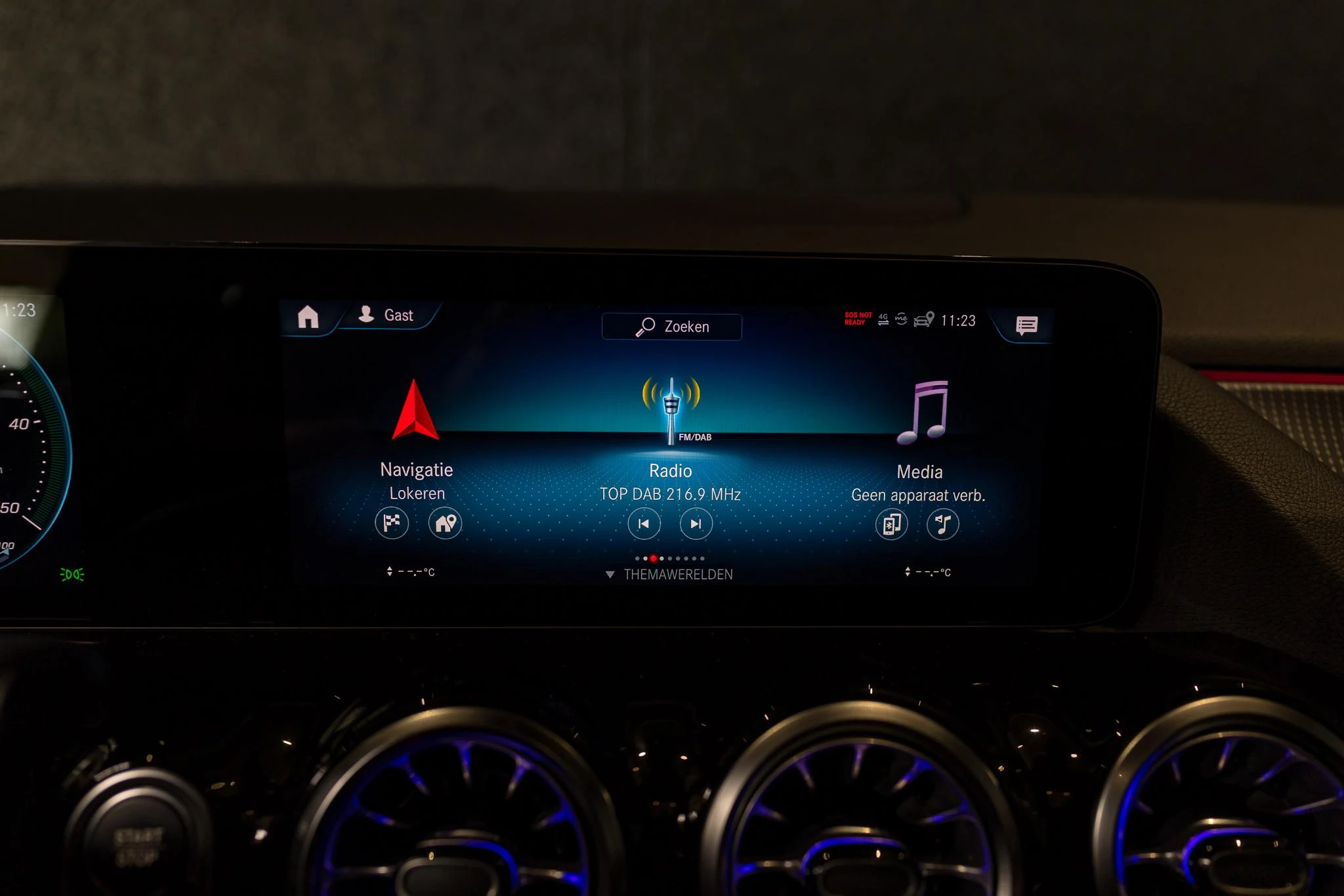 Mercedes-Benz-EQA-image-30