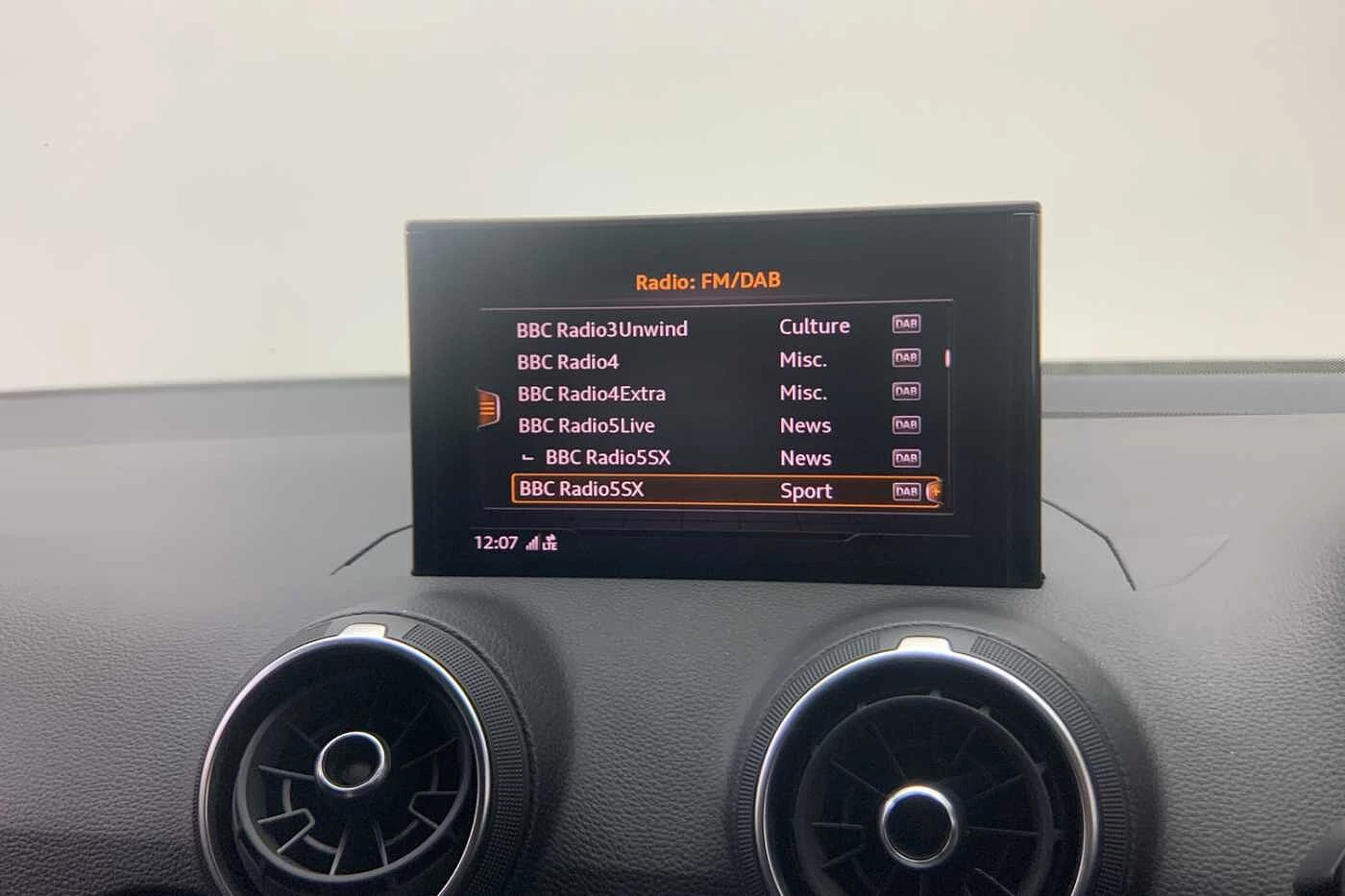 Audi-Q2-image-14