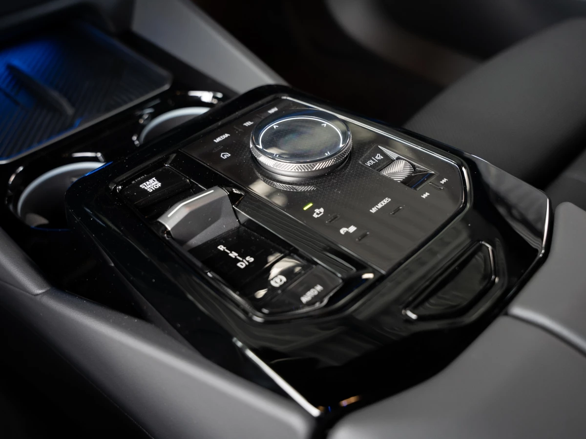 BMW-5er Reihe-image-11