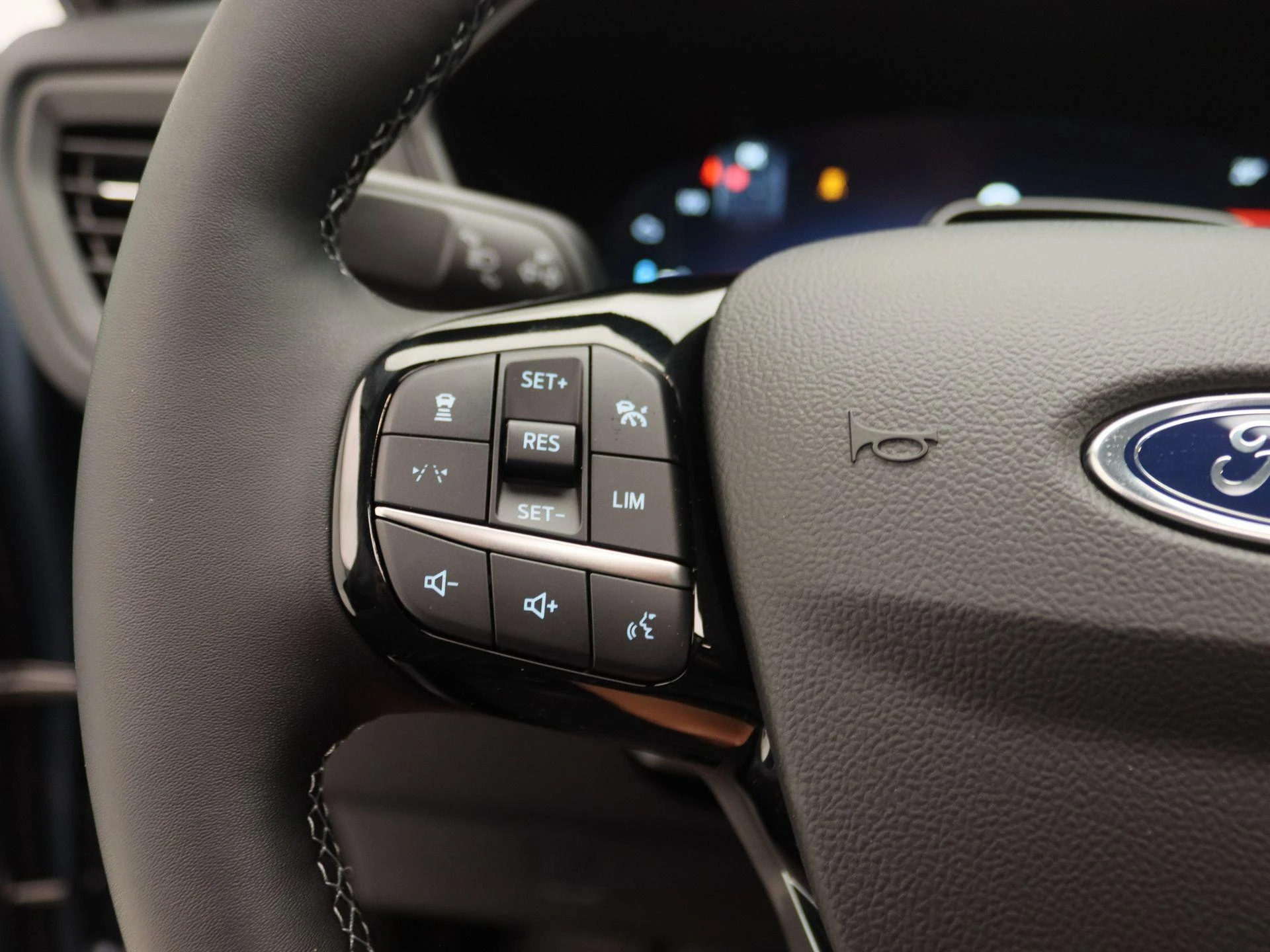 Ford-Kuga-image-21