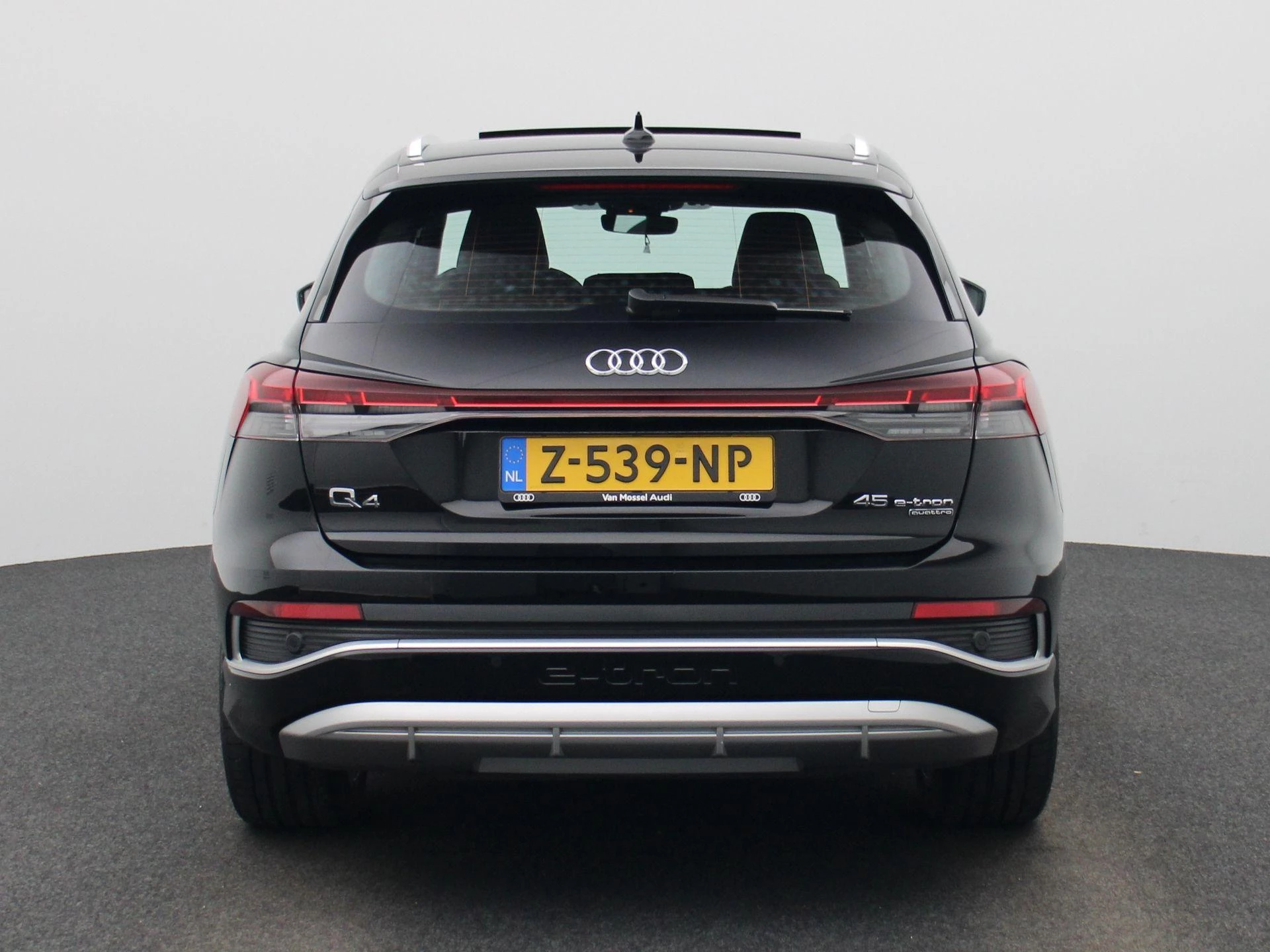 Audi-Q4 e-tron-image-4