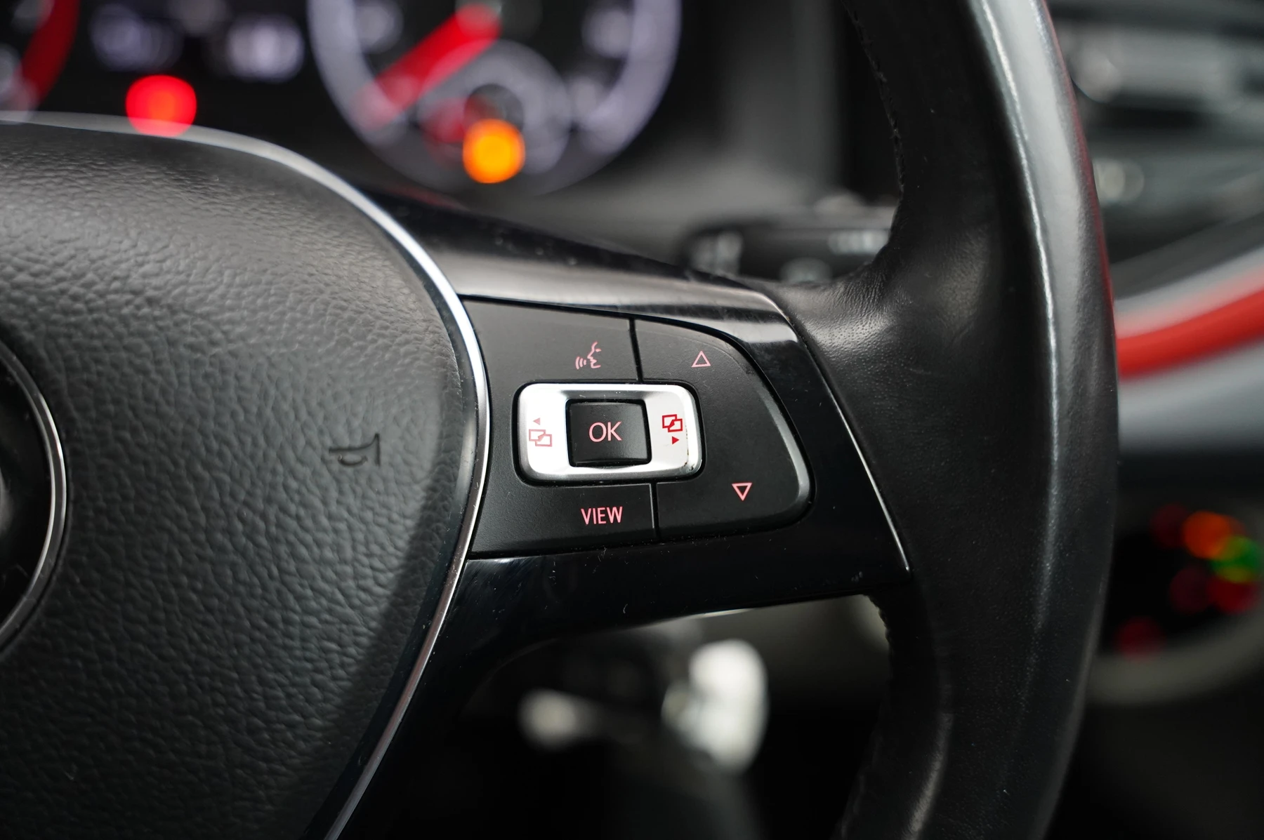 Volkswagen-Polo-image-18