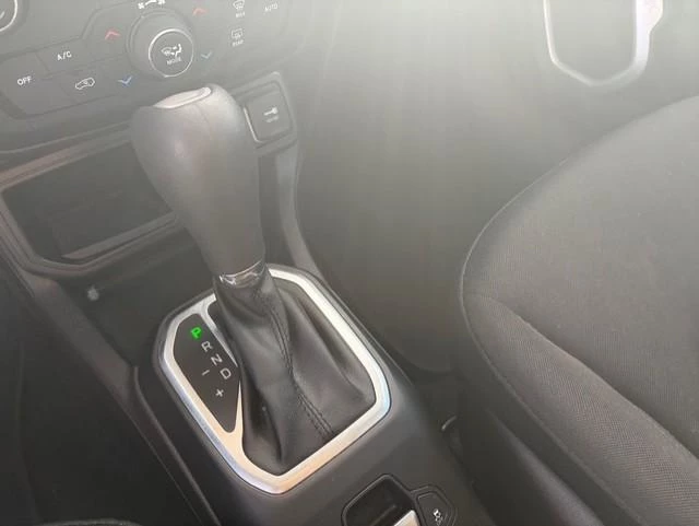 Jeep-Renegade-image-8